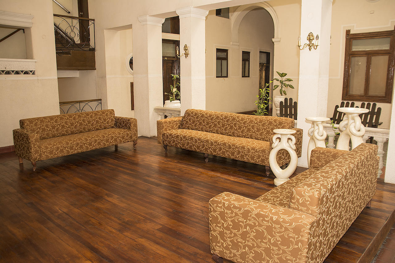 Hotel Roma Дуранґ Екстер'єр фото